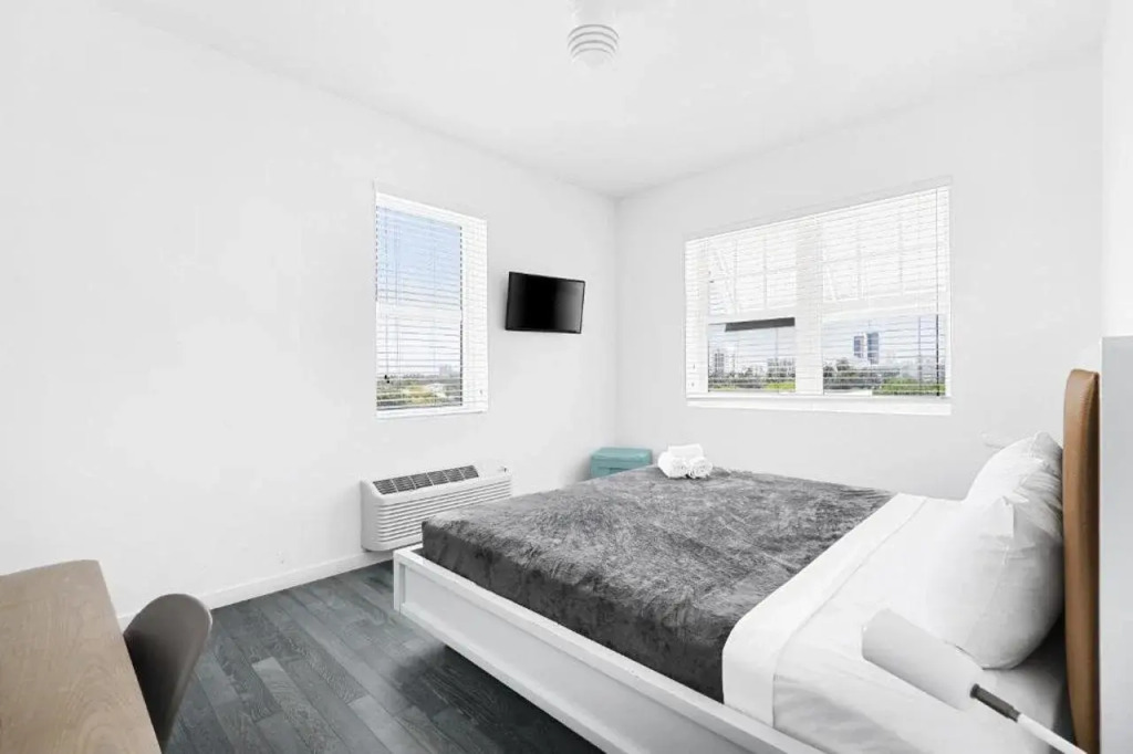 Global Luxury Suites at The Apex Miami