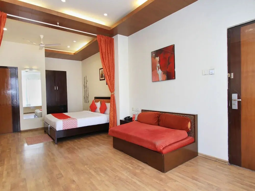 Capital O 11137 Hotel Morgen Suites