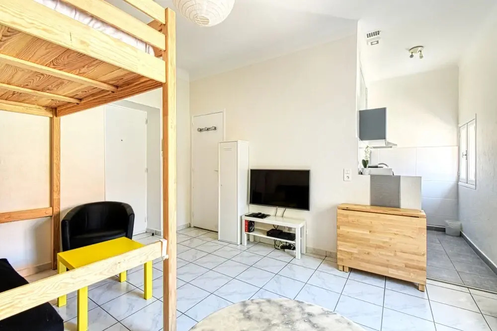 Chic Minimalist Studio - 2 Mins Walk From Palais!