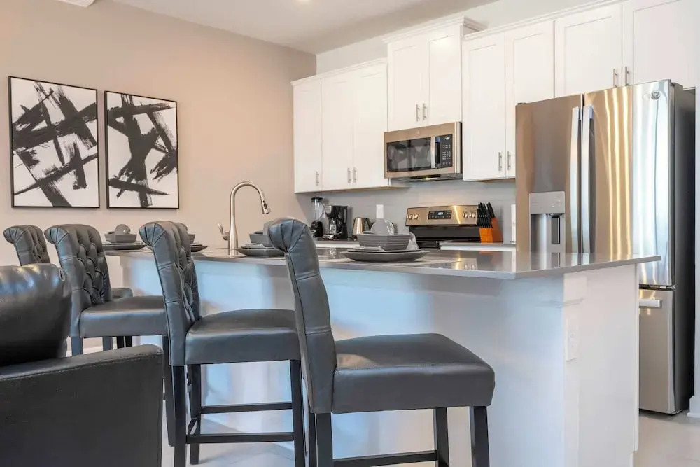 Spacious 4Bd W/ Pool & Close To Disney @ Storey Lake 2560