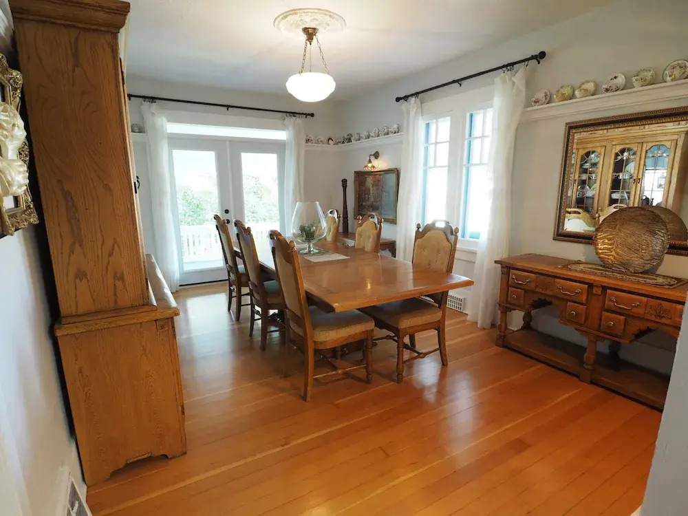 1910 Luxury Heritage - 6 Br Home