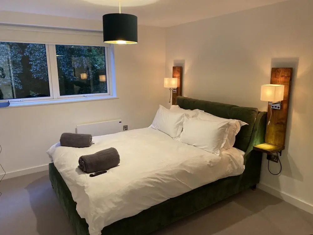 Luxury 2 Bed 2 Bath Apartment in Bath City