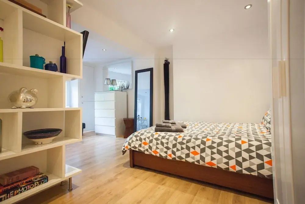 Wonderful studio in Barnsbury Village