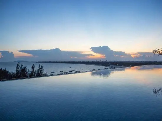 Romantic Coast Resort Maoming