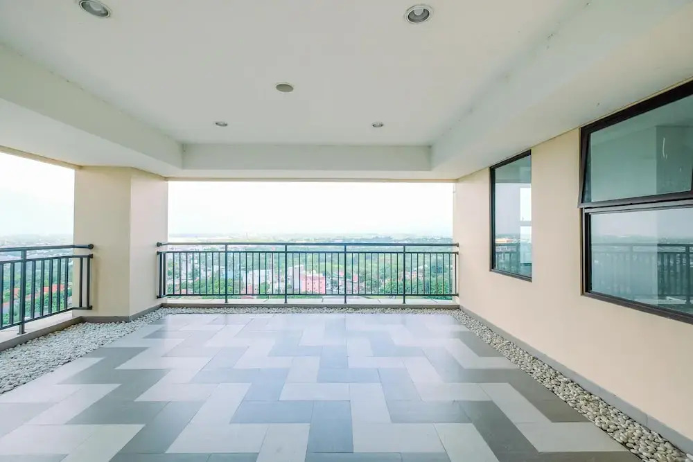 Modern And Comfy Studio At Transpark Cibubur Apartment