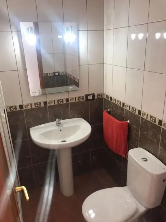 5 min walk from Yumbo 310
