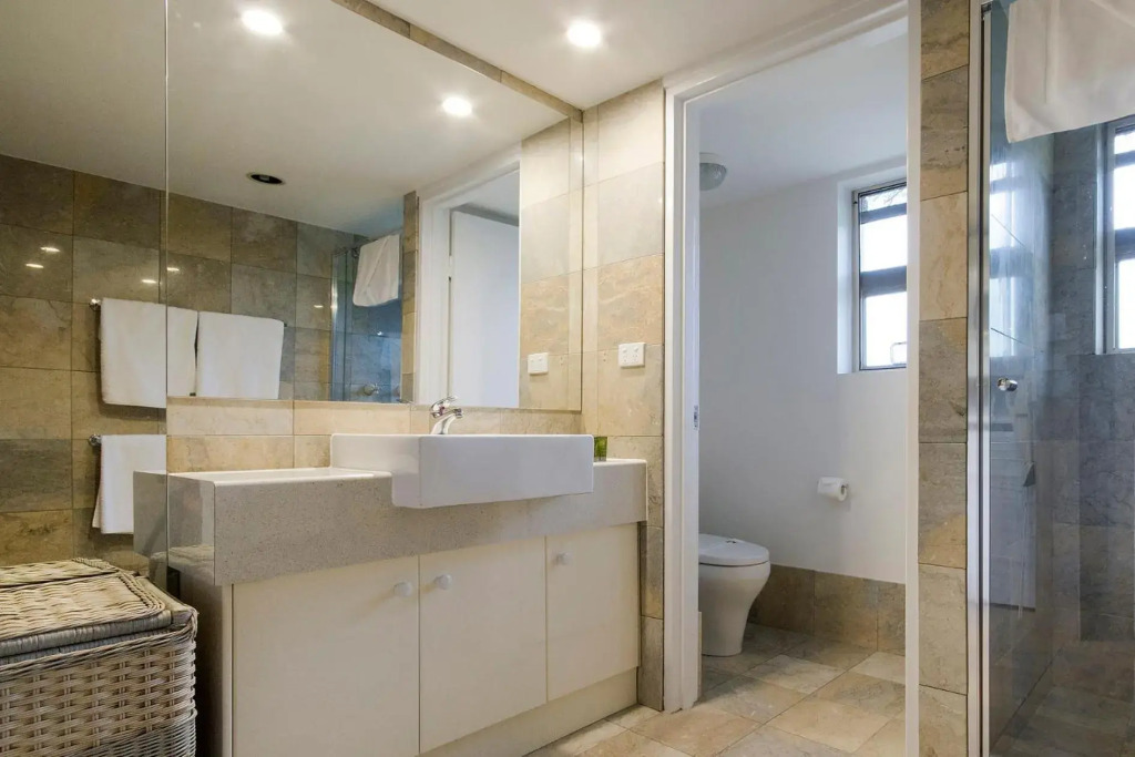 Alderly Apartment 11