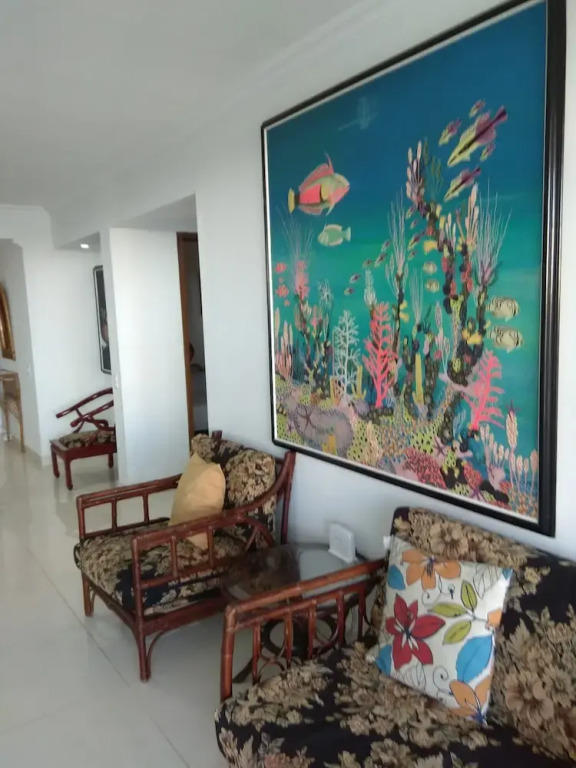 Apartamento con Balcn y Vista a la Baha del Laguito