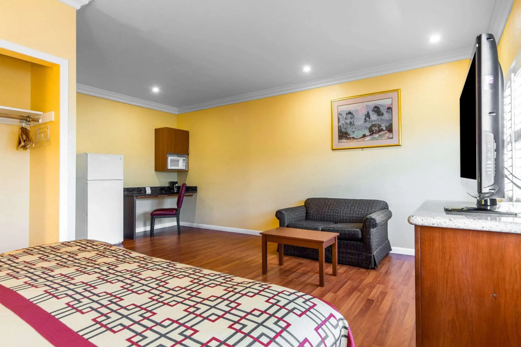 Rodeway Inn & Suites Hayward - Oakland South