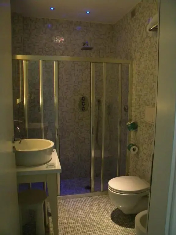 HOTEL GENOVA
