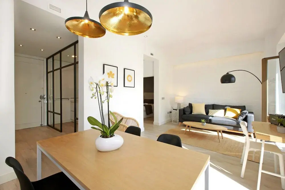 Atocha Hub - MADFlats Collection