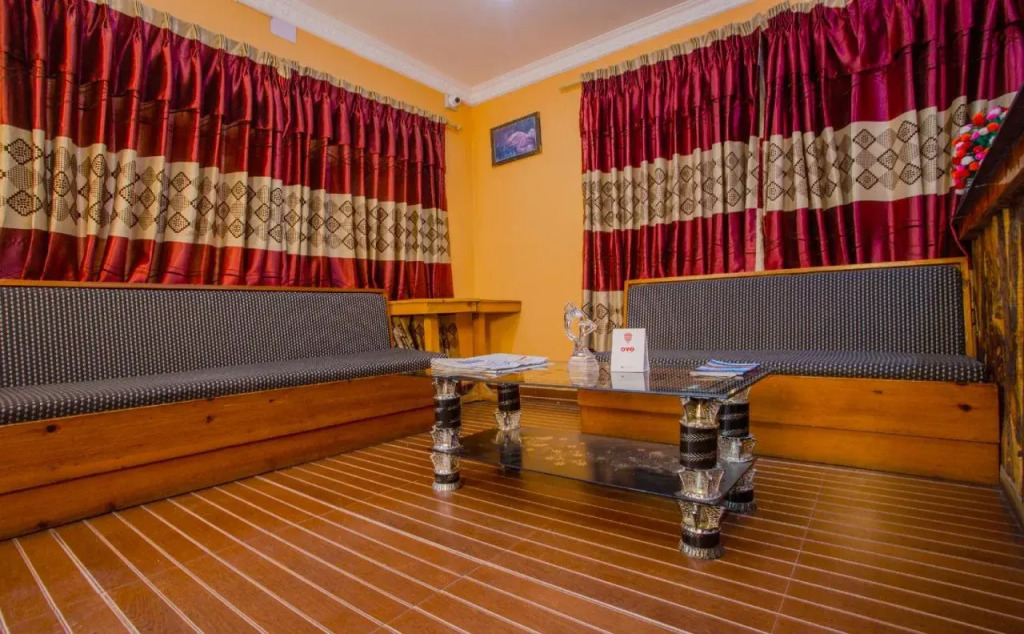 OYO 143 Hotel Stay Well
