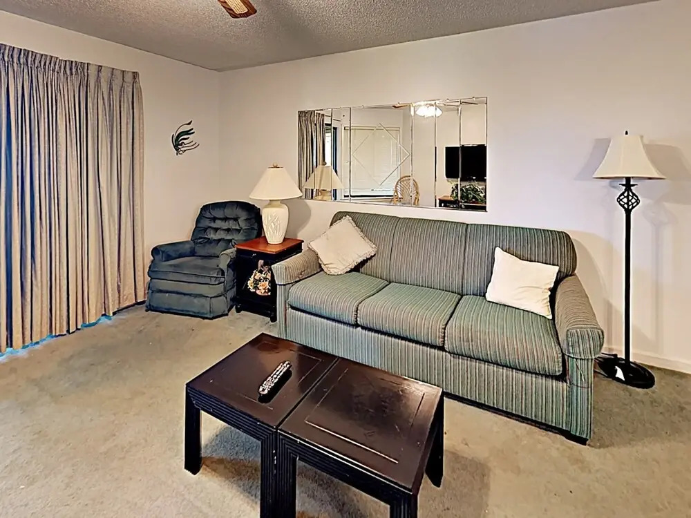 Laurel Court #205