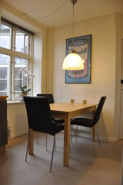 1 Bedroom Apartment near Tivoli 484 - 1