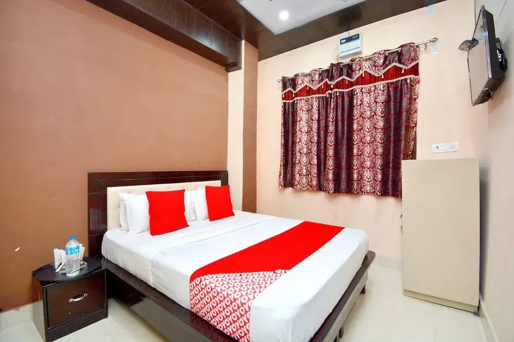 Oyo 42945 Surya Hotel