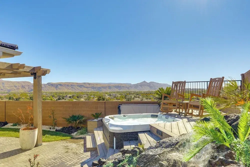 22 Mi to Zion: Mtn-view 'oasis Sanctuary'