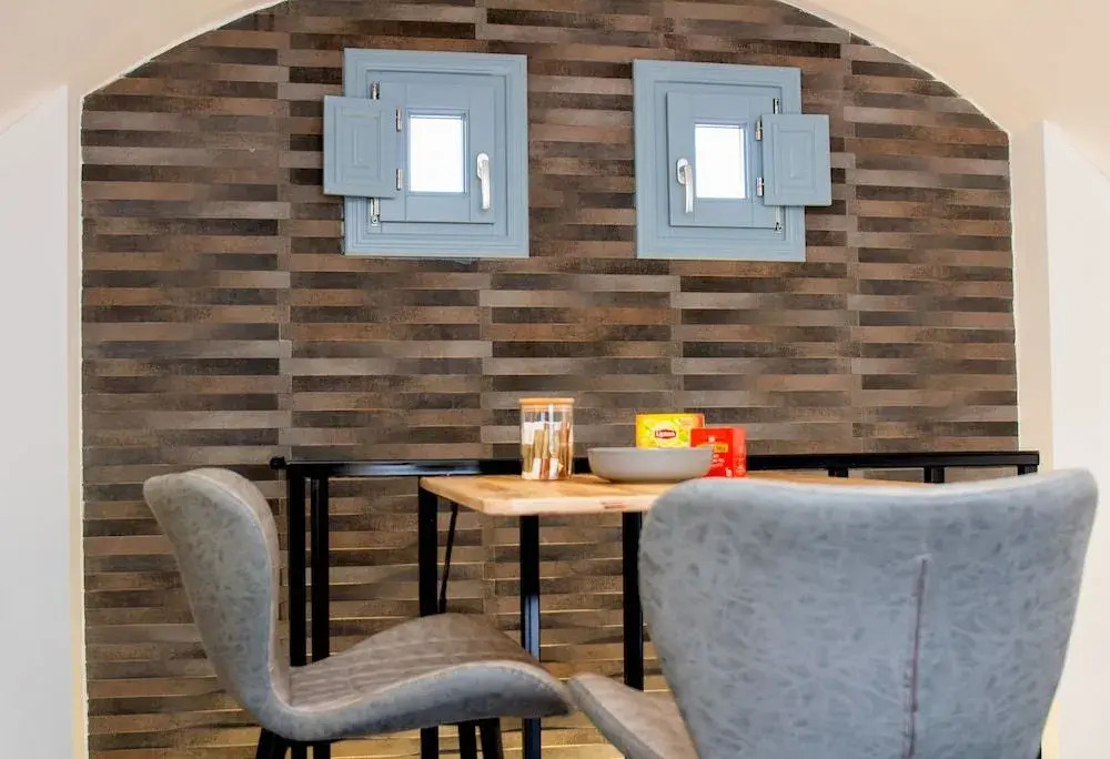 BlackStone Luxury Suites