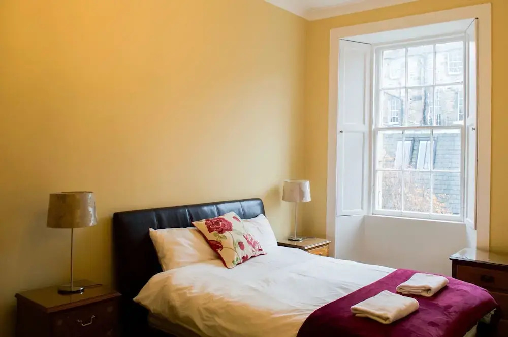 Spacious 4 Bedroom New Town Home