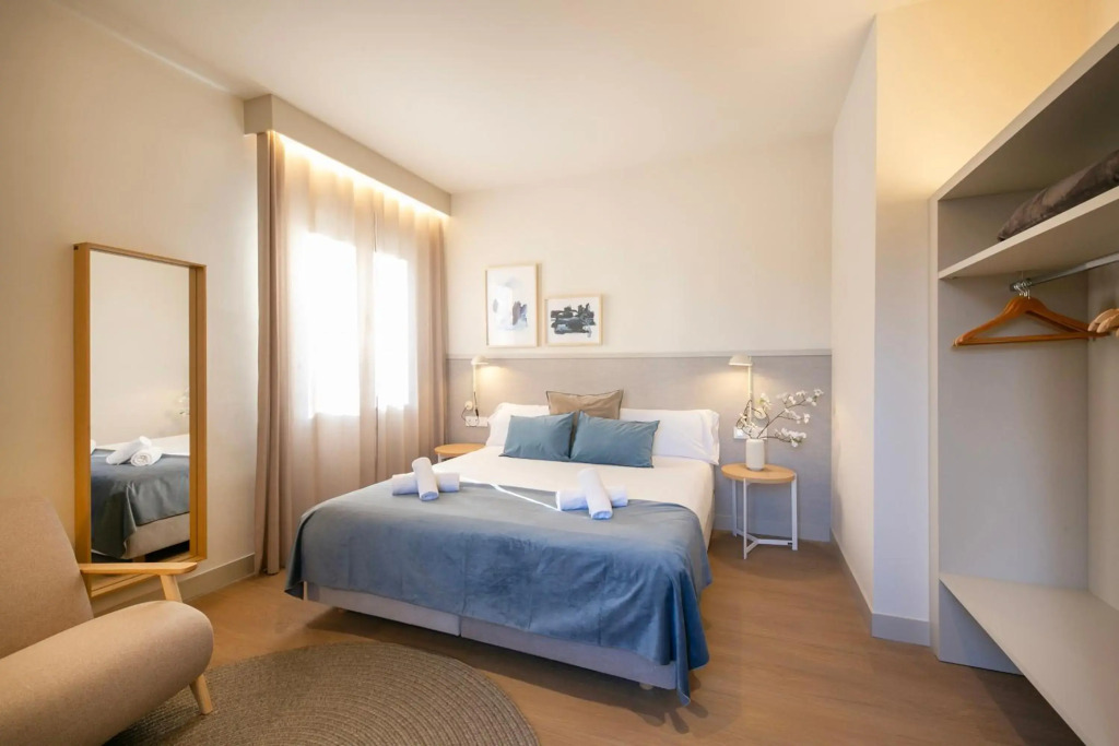 Fisa Rentals Ramblas Apartments