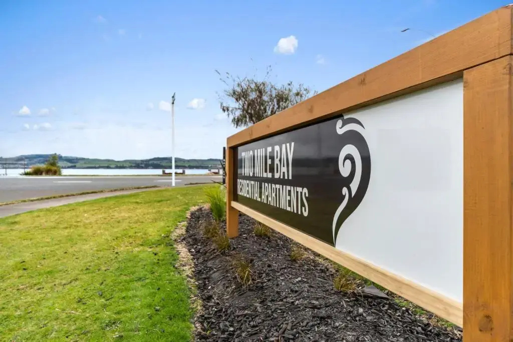 Lakeside Delight - Two Mile Bay Holiday Apartment