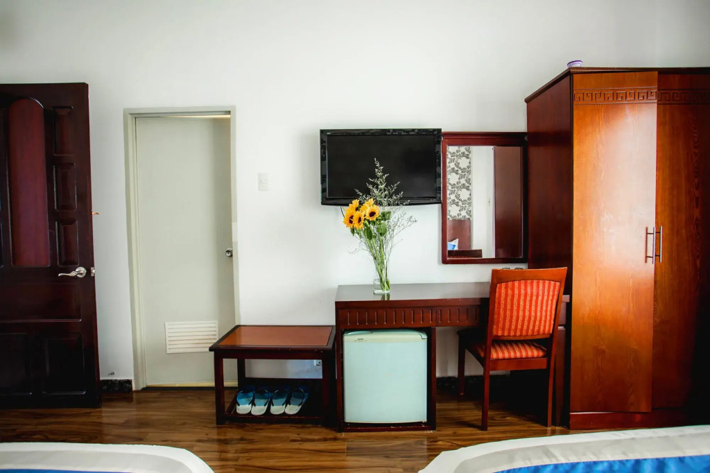 Victory Hotel