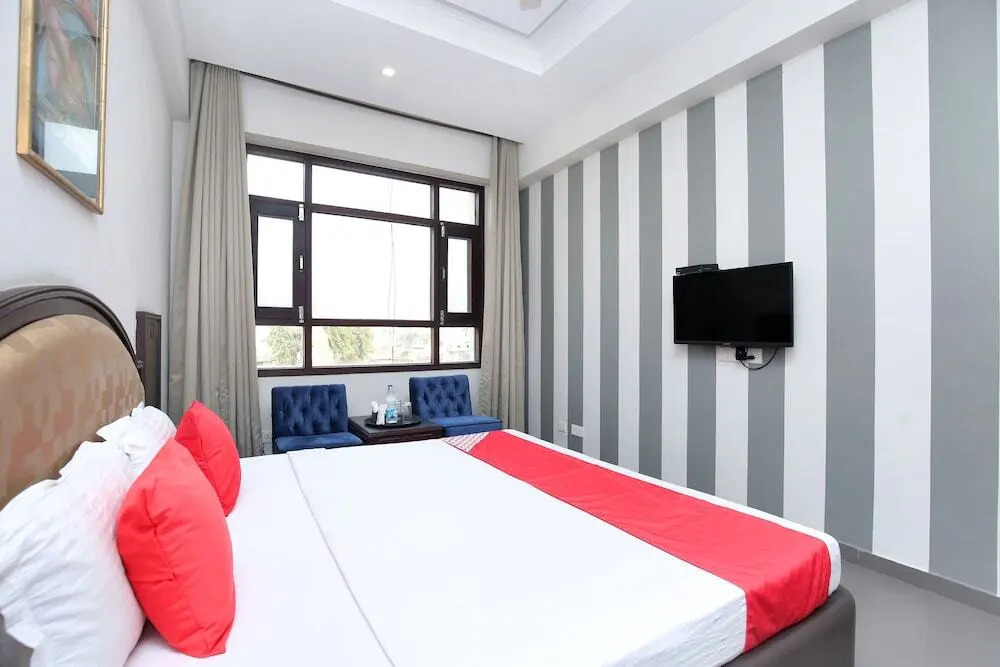 Hotel Jane Royale by OYO Rooms