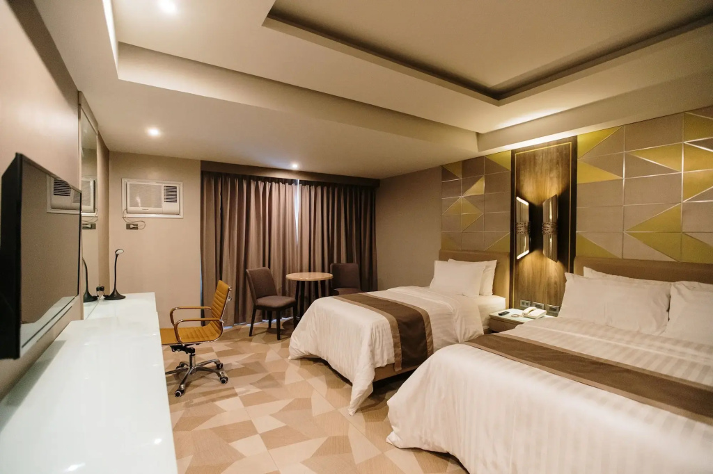 Zuri Hotel