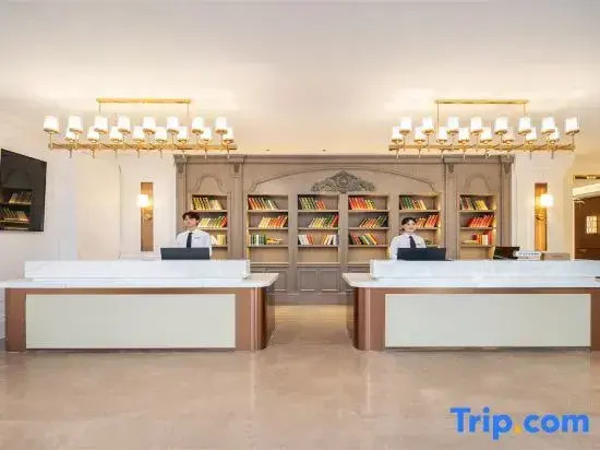 Vienna International Hotel (Fuzhou Cangshan Wanda Hongwan Metro Station Store)