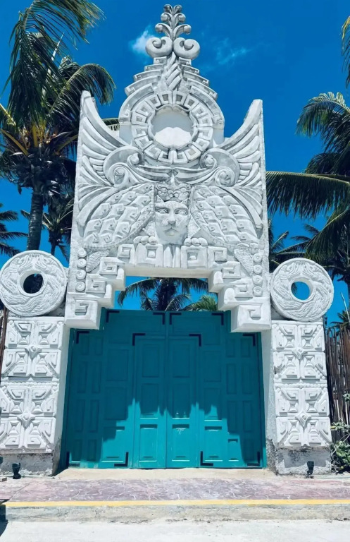Mayan Mittoz