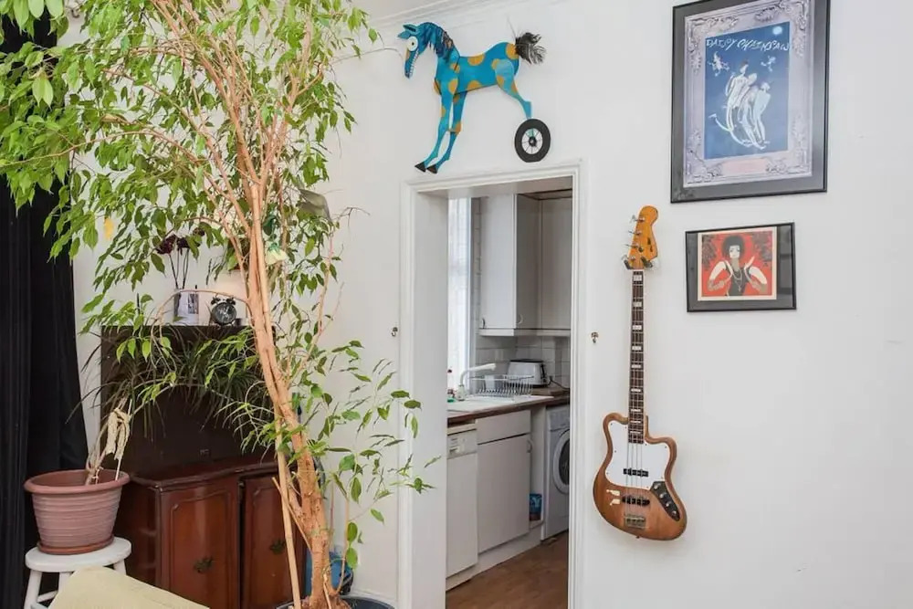 Unique, Quirky 1 Bed in Belsize Park