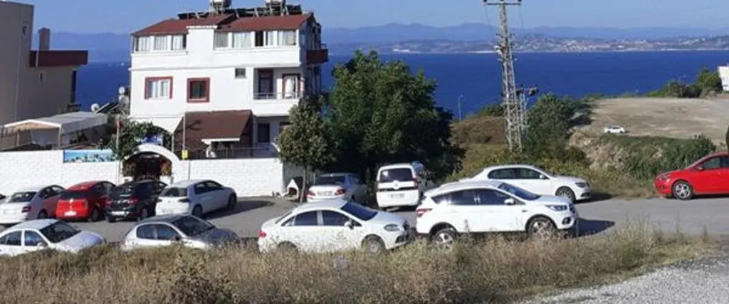 Efua Hotel