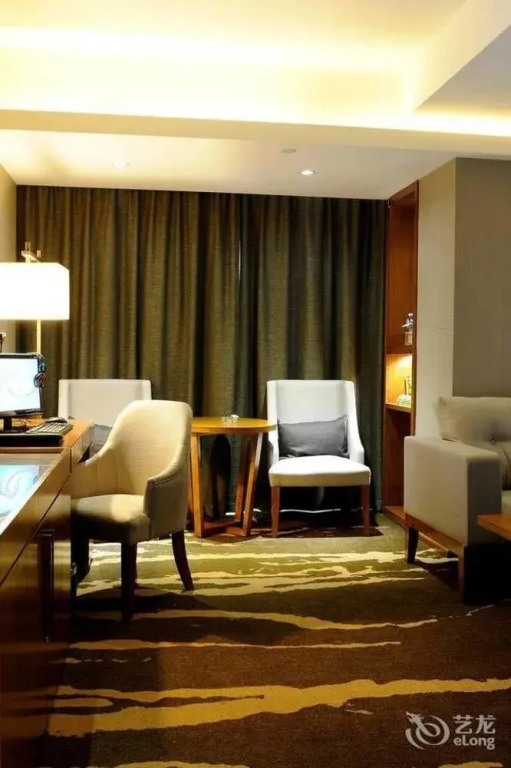 Yannian Huijing Hotel