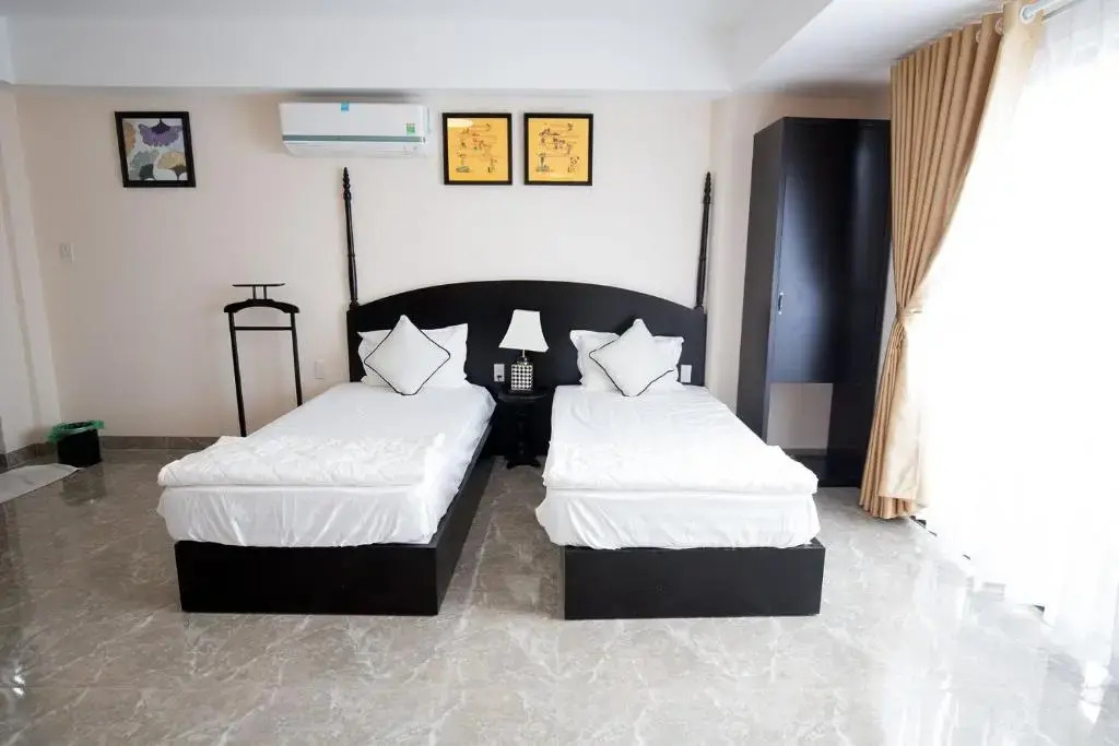 Noble Swan Residence Hotel