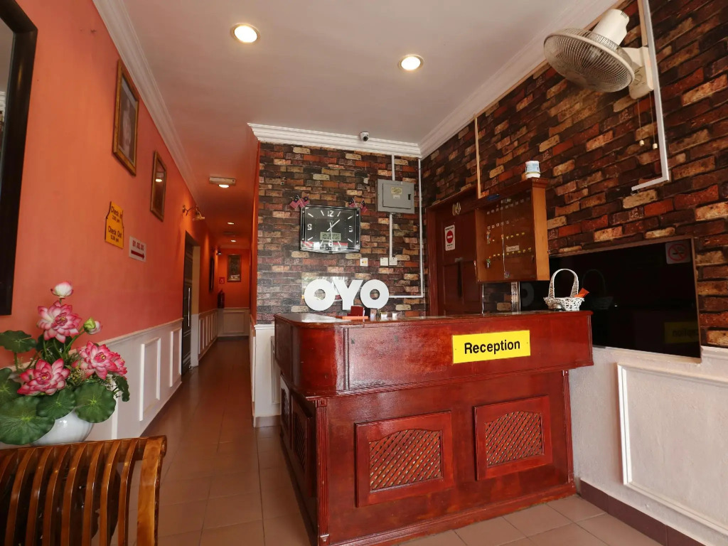 OYO 89498 Sri Seroja Inn Budget Hotel