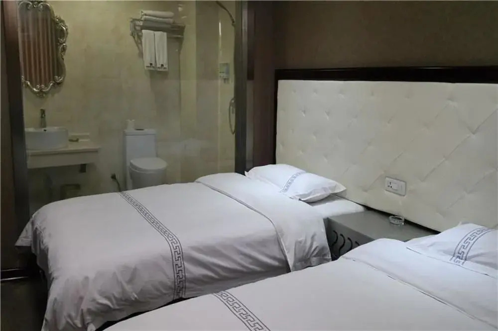 Kaiyue Business Hotel