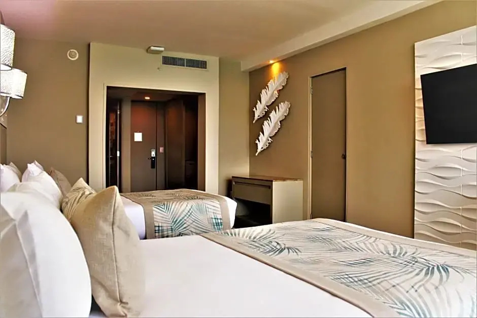 Номер Superior oceanfront в Krystal Grand Cancun