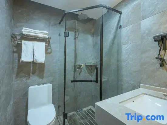 Nanchang Yingbin Business Hotel (Electric Power Vocational and Technical College)