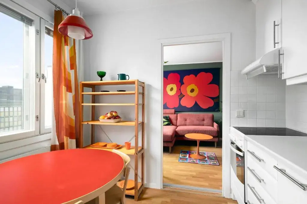 WeHost Spacious Traveller’s HQ Above Metro @Vilhonvuorenkuja 16