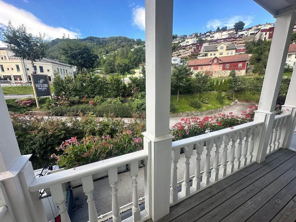 Hofslund Fjord Hotel