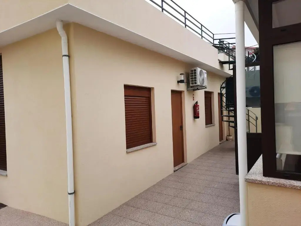 Maia Oporto Suites