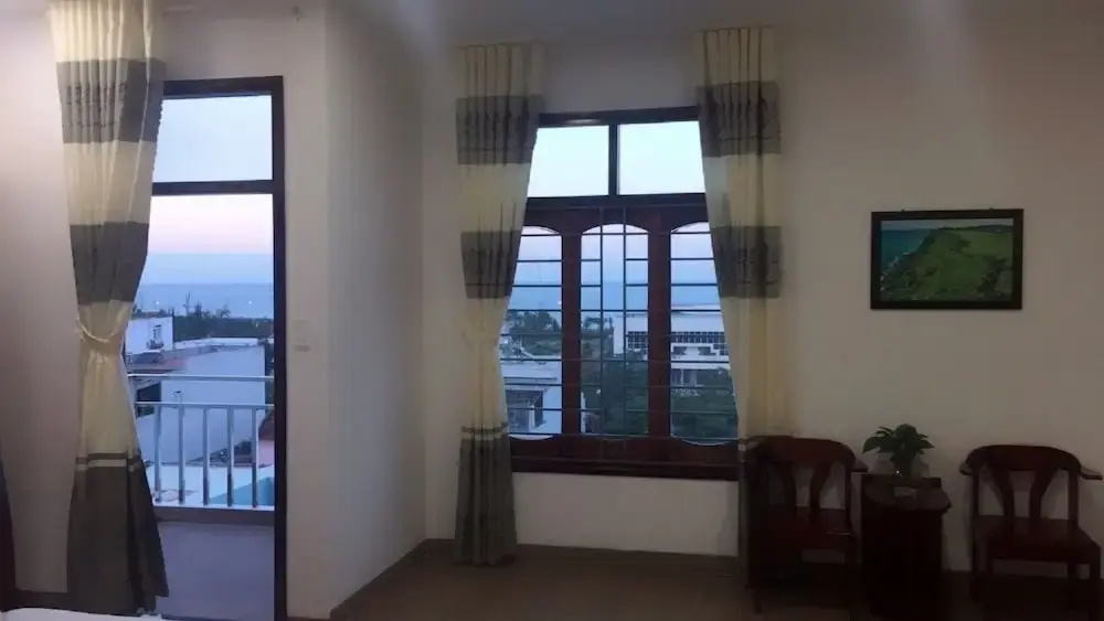 Khach San Yen Phu