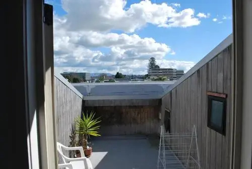Loft 109 Backpackers Hostel