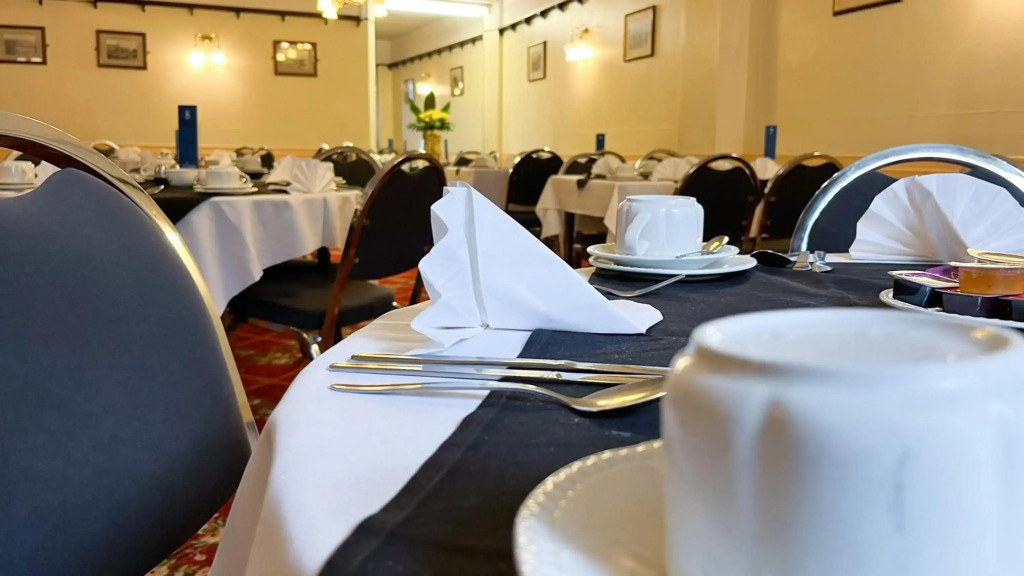 Sutcliffe Hotel