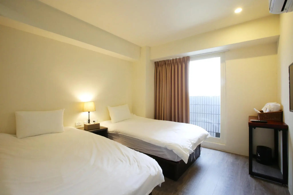 Loosha Hostel