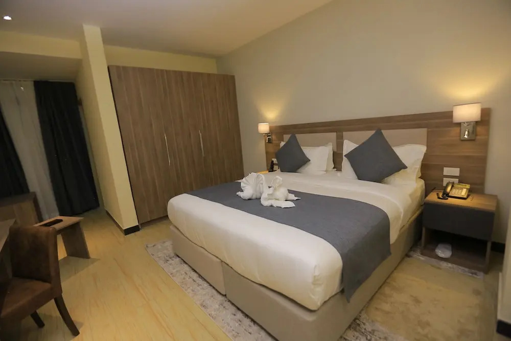 Triple-e Hotel and Spa