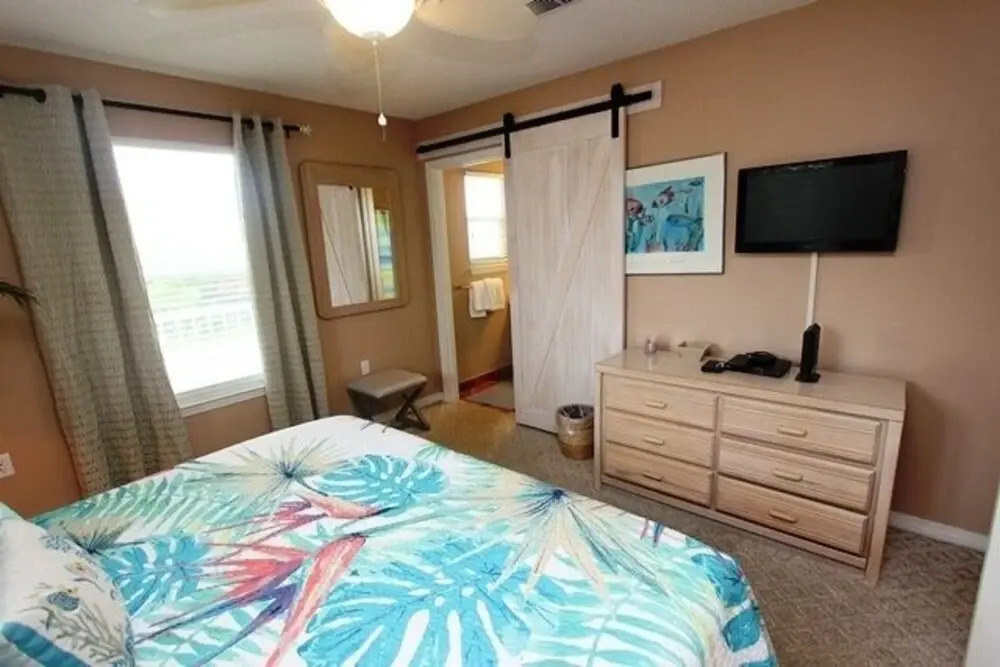 Aqua Ocean View - 2 Br Condo