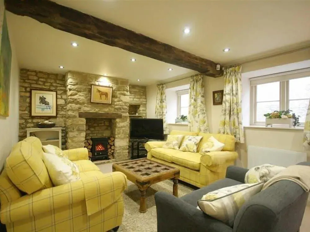 Coach House Burford, Burford