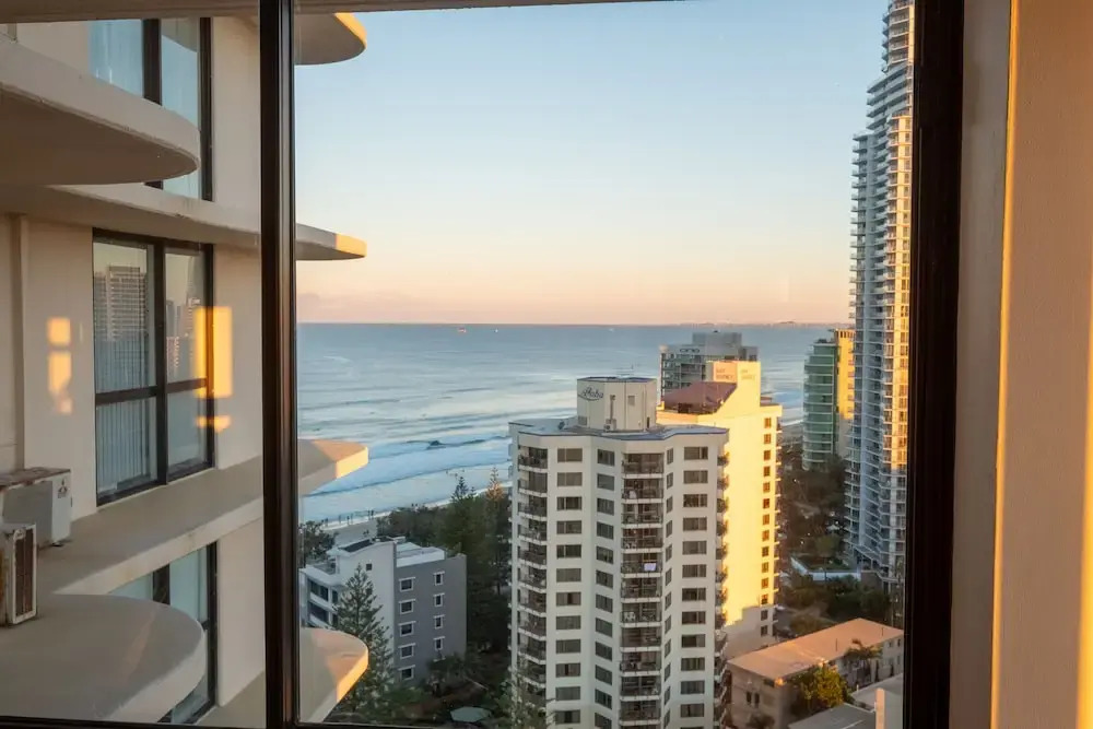 Heart of Surfers Paradise - Ocean Views