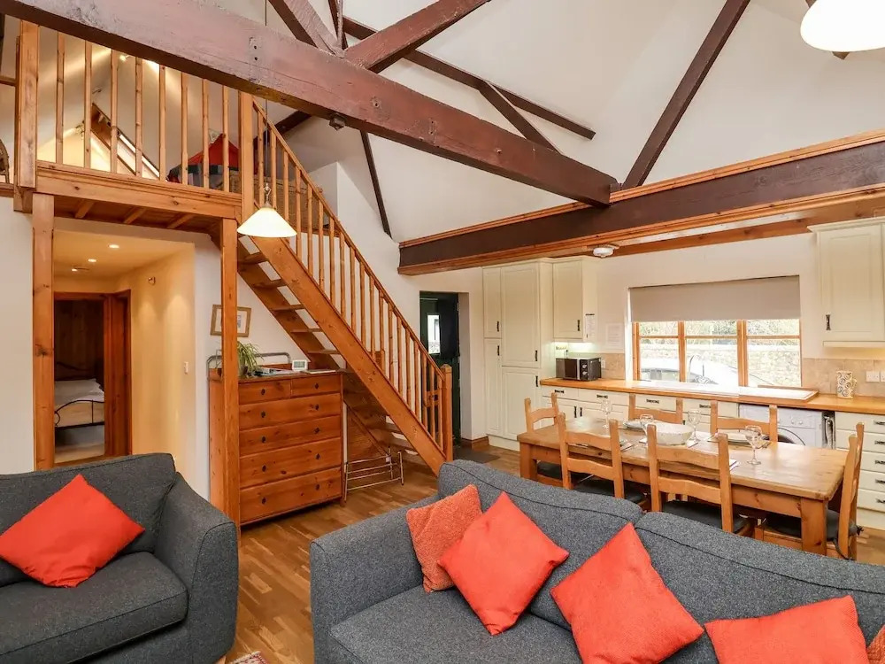 3 Home Farm South