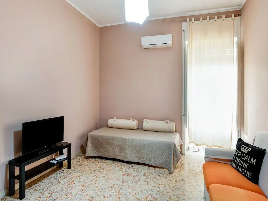 City Apartment w/ Balcony